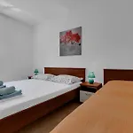 شقة Spectrum ماكارسكا