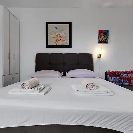 Spectrum Apartment *